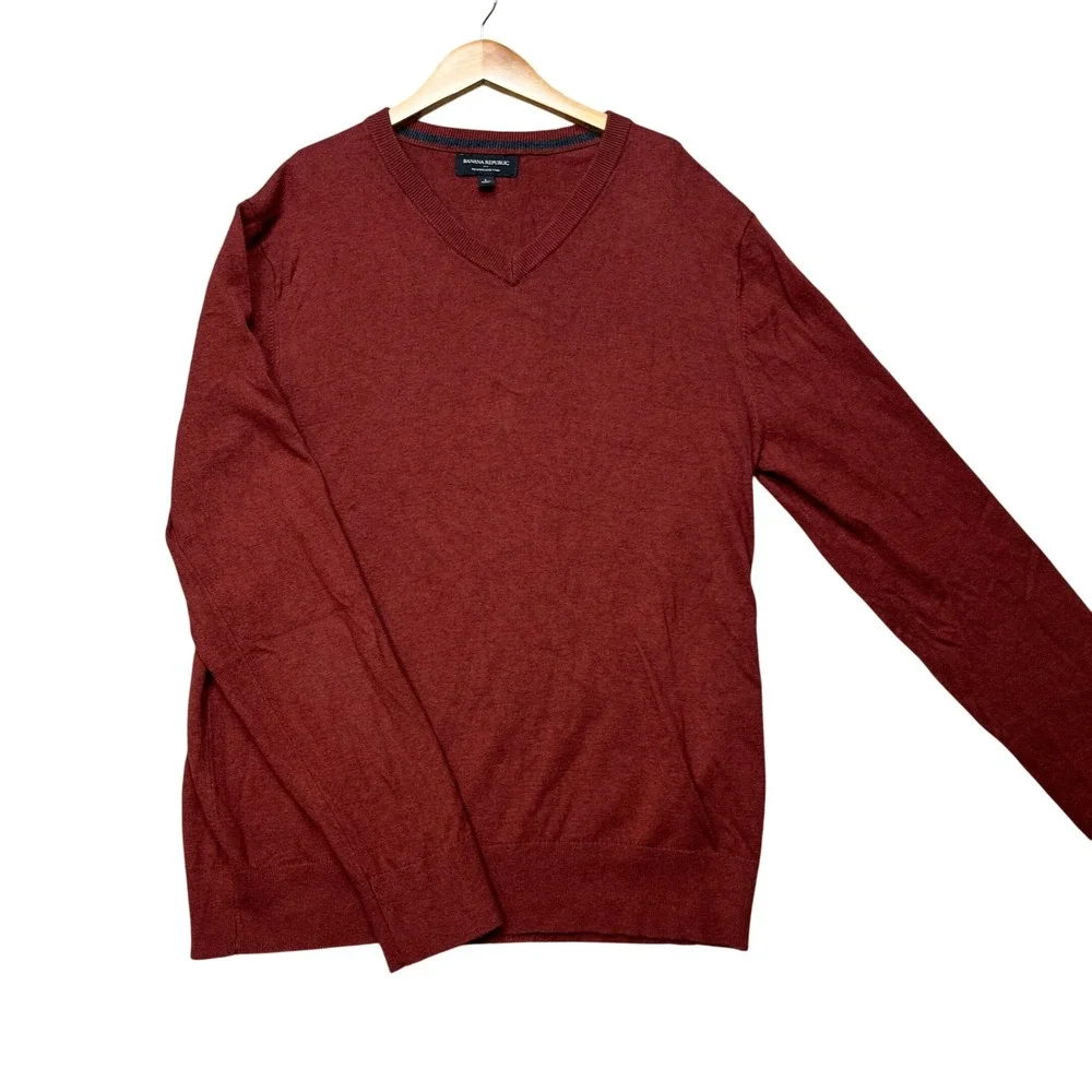 Banana Republic Sweater Mens Large Burgundy V-Neck Long Sleeve Silk Cashmere EUC